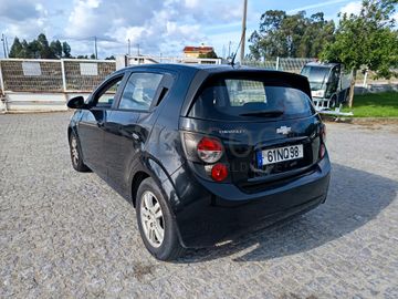 Chevrolet Aveo · Ano 2013