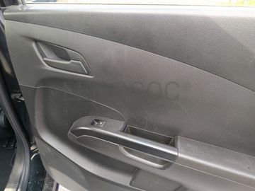 Chevrolet Aveo · Ano 2013