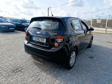 Chevrolet Aveo · Ano 2013