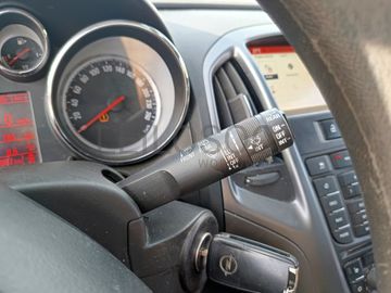 Opel Astra · Ano 2015