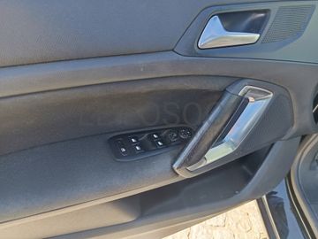 Peugeot 308 · Ano 2015