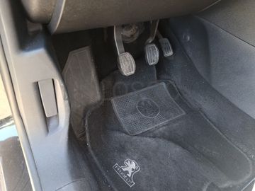 Peugeot 308 · Ano 2015