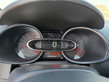 Renault Clio · Ano 2020