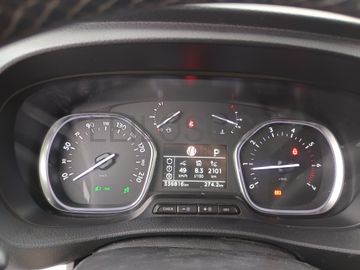 Peugeot Expert Traveller · 8 Lugares · Ano 2018