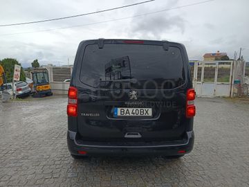 Peugeot Expert Traveller · 8 Lugares · Ano 2018