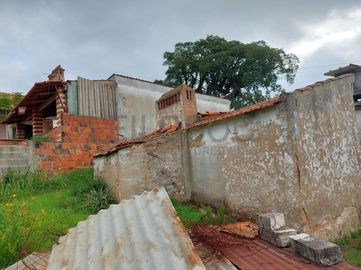 Moradia em Ruínas · Vila Nova da Barquinha, Santarém