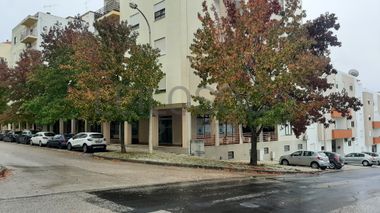 Loja · Torres Novas, Santarém