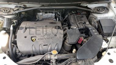 Mitsubishi Outlander 2,60m - 2008