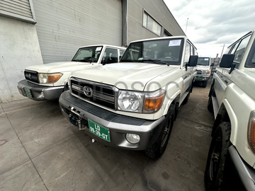 TOYOTA LAND CRUISER