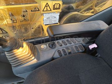 Giratória de Rastos Komatsu PC 210 LC-8 · Ano 2007