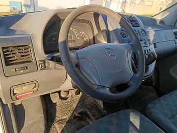 Mercedes-Benz Vito 110 CDI · Ano 2003