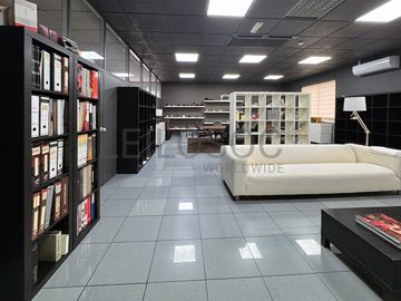 Estabelecimento Comercial · São Torcato, Guimarães