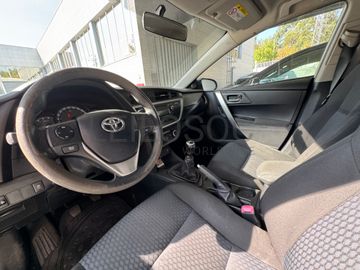 Toyota Auris · Ano 2013