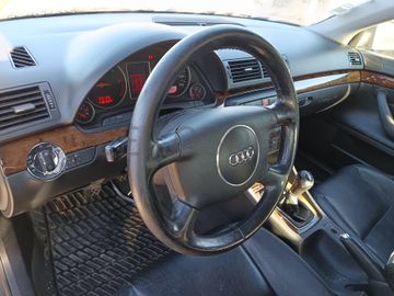 Audi A4 · Ano 2004