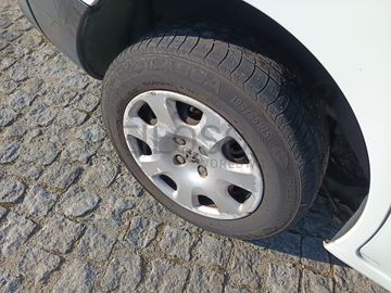 Peugeot Partner · Ano 2013