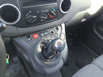 Peugeot Partner · Ano 2013