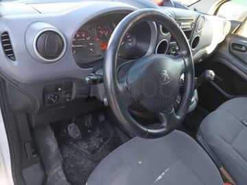 Peugeot Partner · Ano 2013