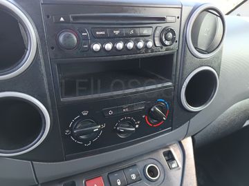 Peugeot Partner · Ano 2013