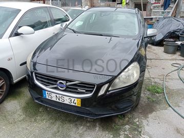 Volvo V60 D4 · Ano 2013