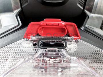 Aspirador vertical de tapetes Bissell ProHeat 2X Revolution