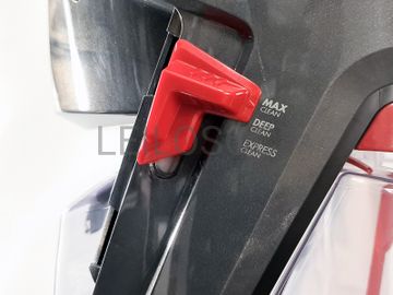 Aspirador vertical de tapetes Bissell ProHeat 2X Revolution