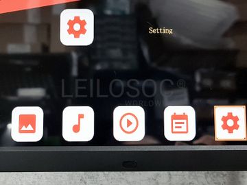 Expositor Multimédia Braun