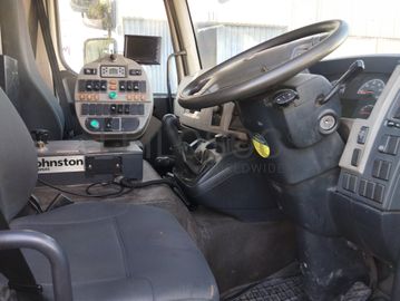 Camião Volvo FLL15 · Ano 2009