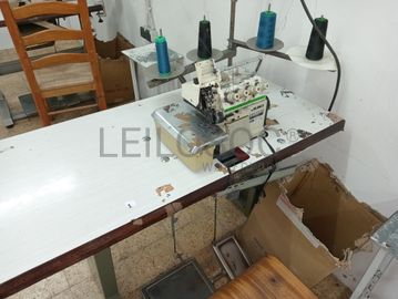 Máquina de Corte e Cose 