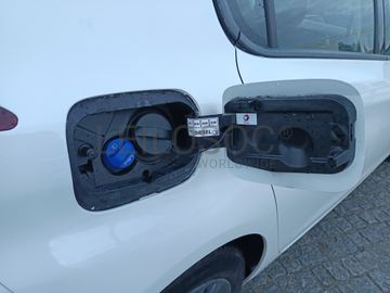 Peugeot 308 1.5 BlueHdi · Ano 2020