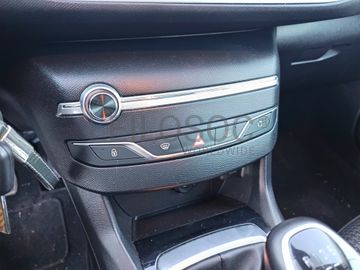 Peugeot 308 1.5 BlueHdi · Ano 2020