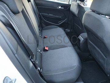 Peugeot 308 1.5 BlueHdi · Ano 2020