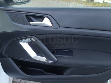 Peugeot 308 1.5 BlueHdi · Ano 2020