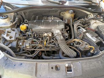 Renault Clio · Ano 2005