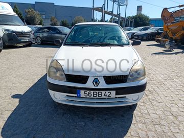 Renault Clio · Ano 2005