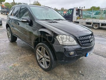 Mercedes-Benz ML 320 · Ano 2006