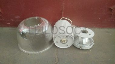 Diverso Equipamento de Iluminação 