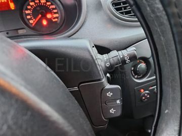 Renault Clio 1.5 DCi · Ano 2008
