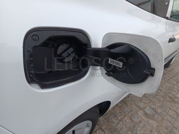 Renault Clio 1.5 DCi · Ano 2008