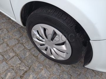 Renault Clio 1.5 DCi · Ano 2008