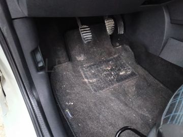 Renault Clio 1.5 DCi · Ano 2008