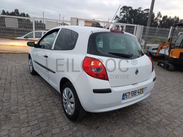 Renault Clio 1.5 DCi · Ano 2008