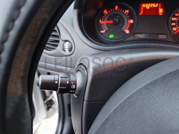 Renault Clio 1.5 DCi · Ano 2008