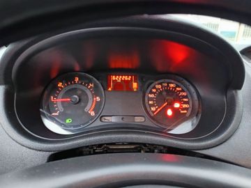 Renault Clio 1.5 DCi · Ano 2008