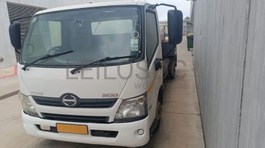 Camião-cisterna Toyota Hino - 2003