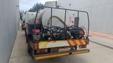 Camião-cisterna Toyota Hino - 2003