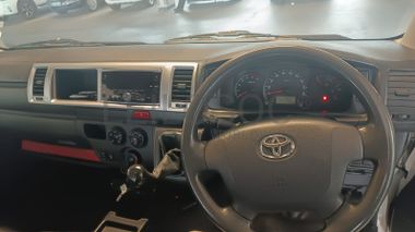 Toyota Quantum - 2016