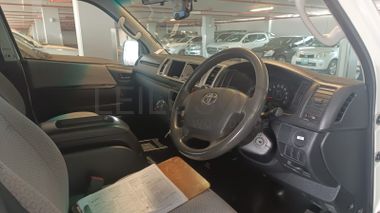 Toyota Quantum - 2016