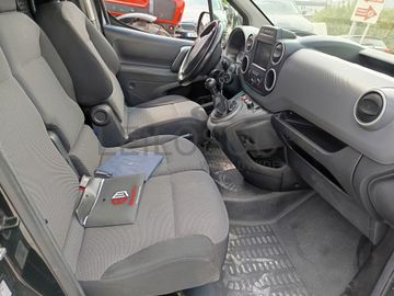 Peugeot Partner · Ano 2018