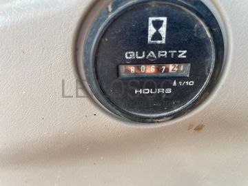 Escavadora Kobelco E 215 · Ano 2004