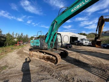 Escavadora Kobelco E 215 · Ano 2004